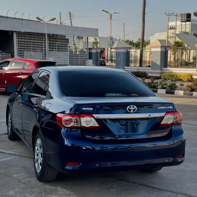Thumbnail 10 of 2013 Toyota Corolla